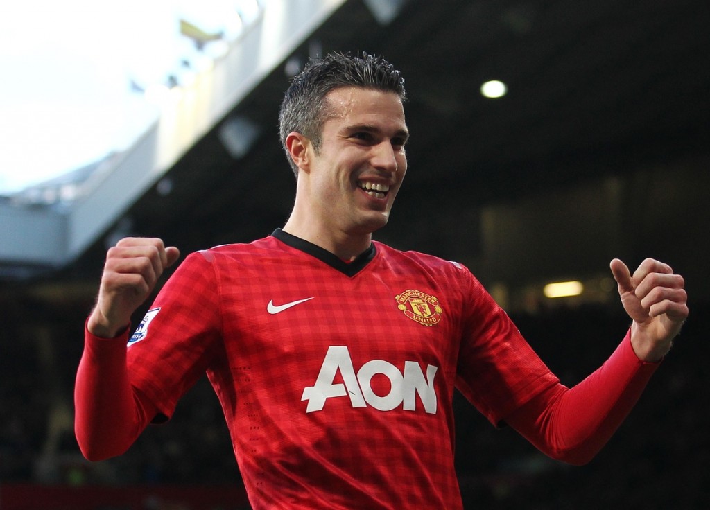 Robin van Persie de Manchester United célèbre le but d'ouverture du match