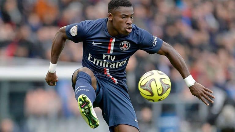 Arsenal – PSG : Serge Aurier interdit d’entrée en Angleterre !