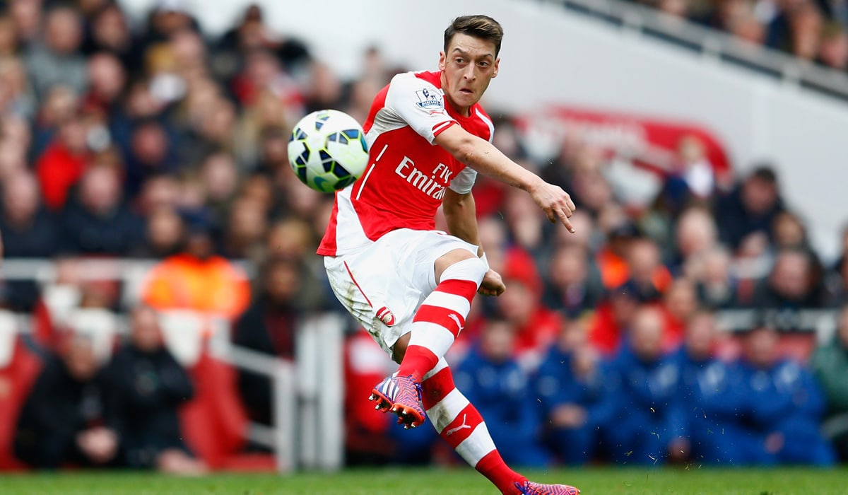 Arsenal : Mesut Özil a toujours voulu jouer au côté d’Arsène Wenger