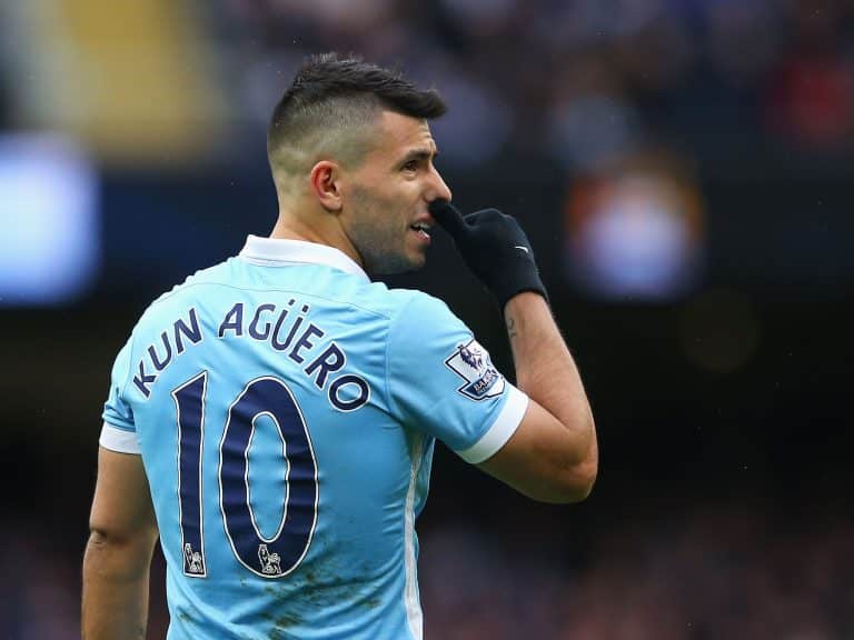 Une très lourde sanction pour le citizen Sergio Agüero après une faute sur David Luiz