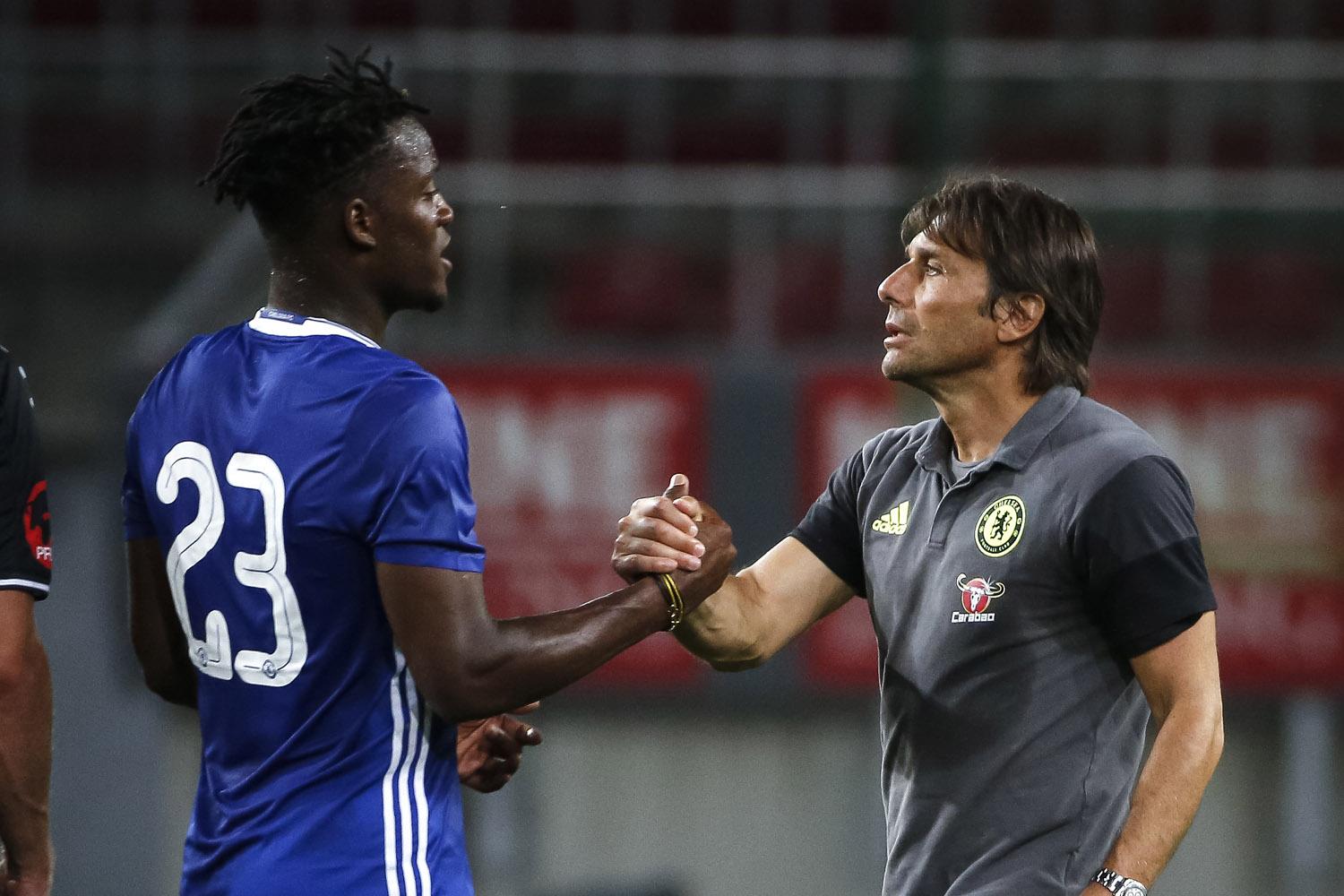 La situation de Michy Batshuyai à Chelsea devient très inquiétante