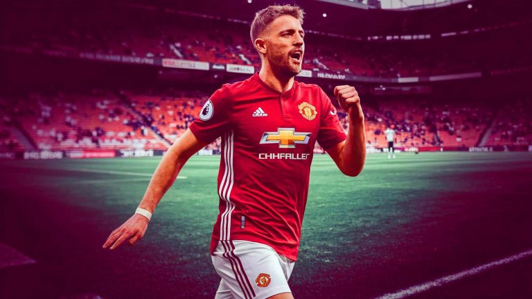 370 buts à son actif : ce transfert historique de Charalampos Kostoulas vers Man Utd enflamme le monde du football