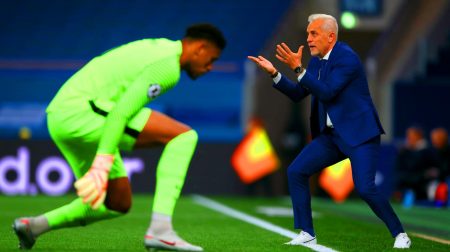 Alisson de retour : une tornade d'émotions, Slot bouleverse tout avec trois changements qui vont faire trembler le monde du football