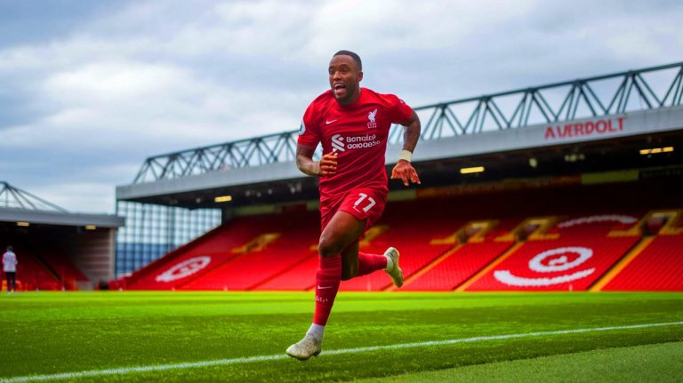 « Liverpool fonce tête baissée » : le club prêt à activer une clause libératoire démentielle pour s’offrir Loïc Badé sans attendre
