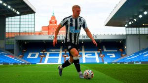 Liverpool s’empare de la pépite Alexander Isak : Newcastle en état de crise, transfert record imminent