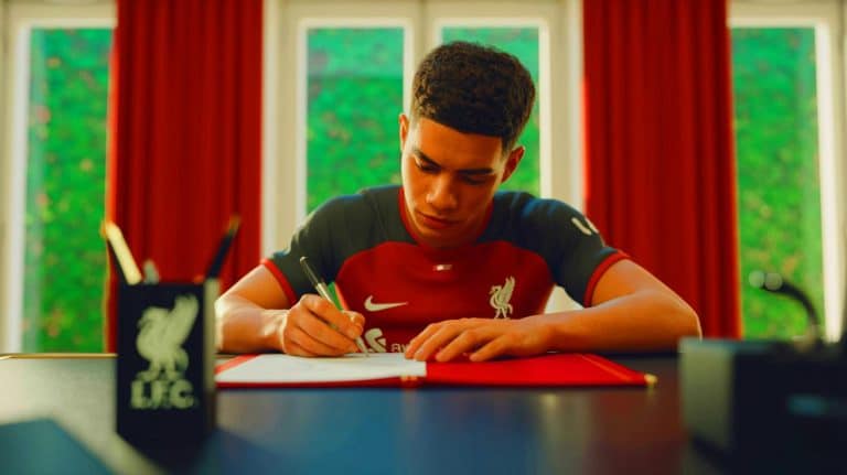 Transfert record : Liverpool dépense 150 millions d&rsquo;euros pour ce joueur