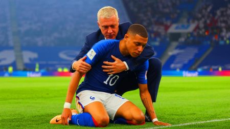 Illustration de l'équipe de France de football se préparant pour la Coupe du Monde 2026. Image réalisée par IA.