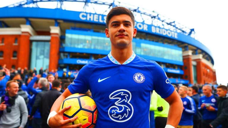 Chelsea provoque le chaos : cet accord à 40 M€ avec Manchester United attise les tensions du marché des transferts